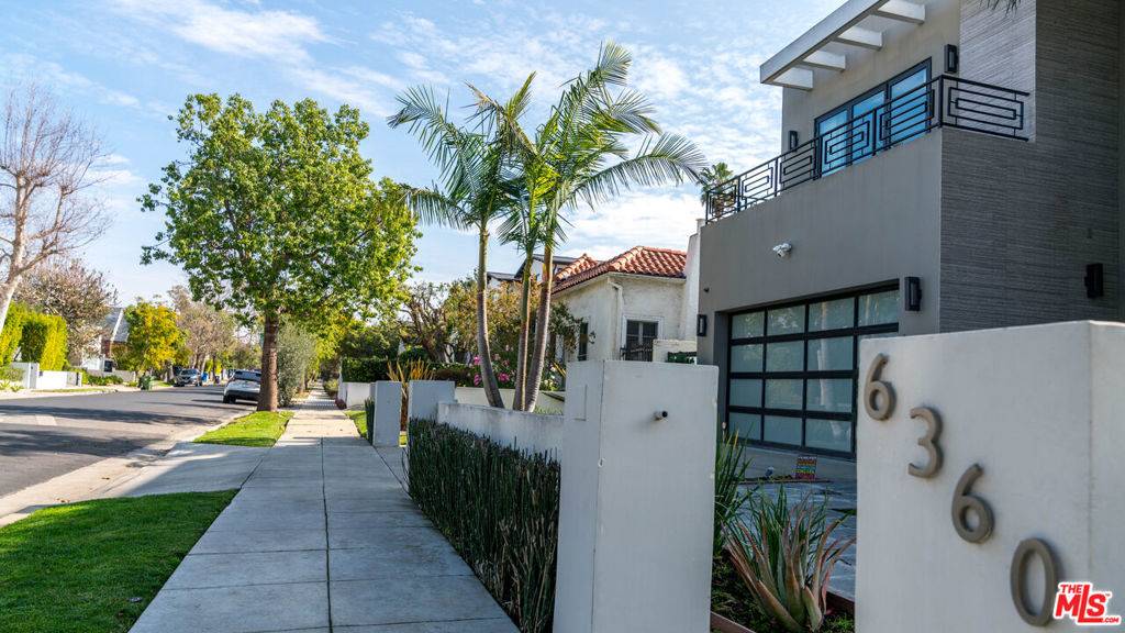 Los Angeles, CA 90048,6360 Maryland DR