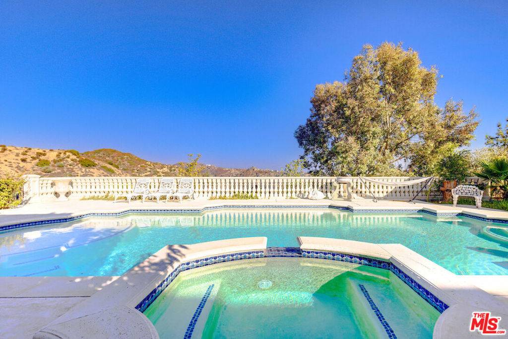 Bell Canyon, CA 91307,232 Saddlebow RD