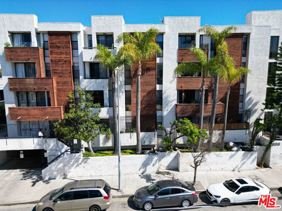 Los Angeles, CA 90012,630 N Grand AVE #408