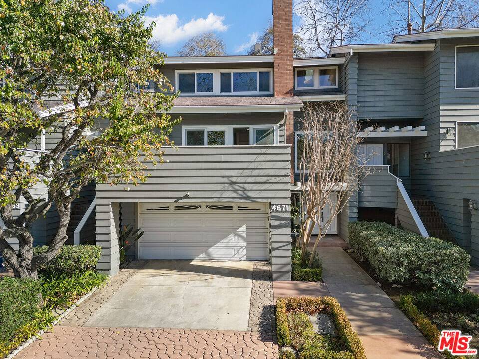Westlake Village, CA 91362,4671 Club View DR