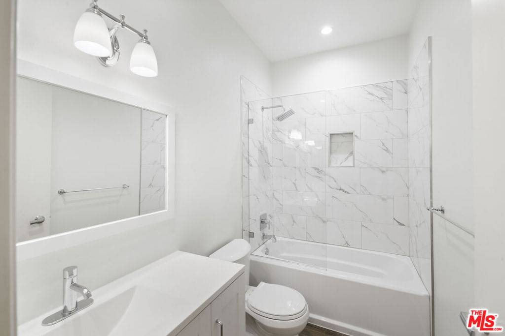 Sherman Oaks, CA 91411,5350 Sepulveda BLVD #10