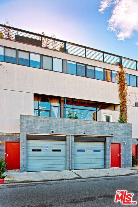 Venice, CA 90291,1113 Electric AVE #6