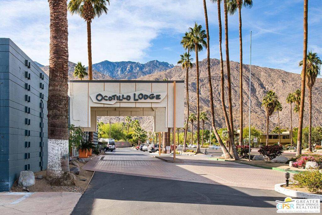 Palm Springs, CA 92264,1111 E Palm Canyon DR #301