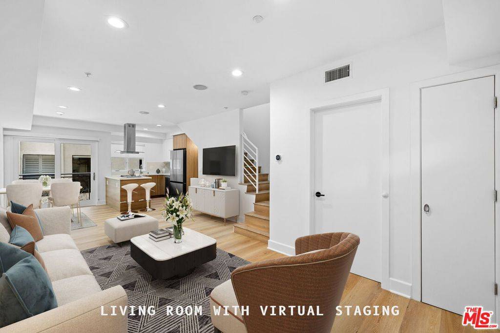West Hollywood, CA 90069,8833 Cynthia ST #202
