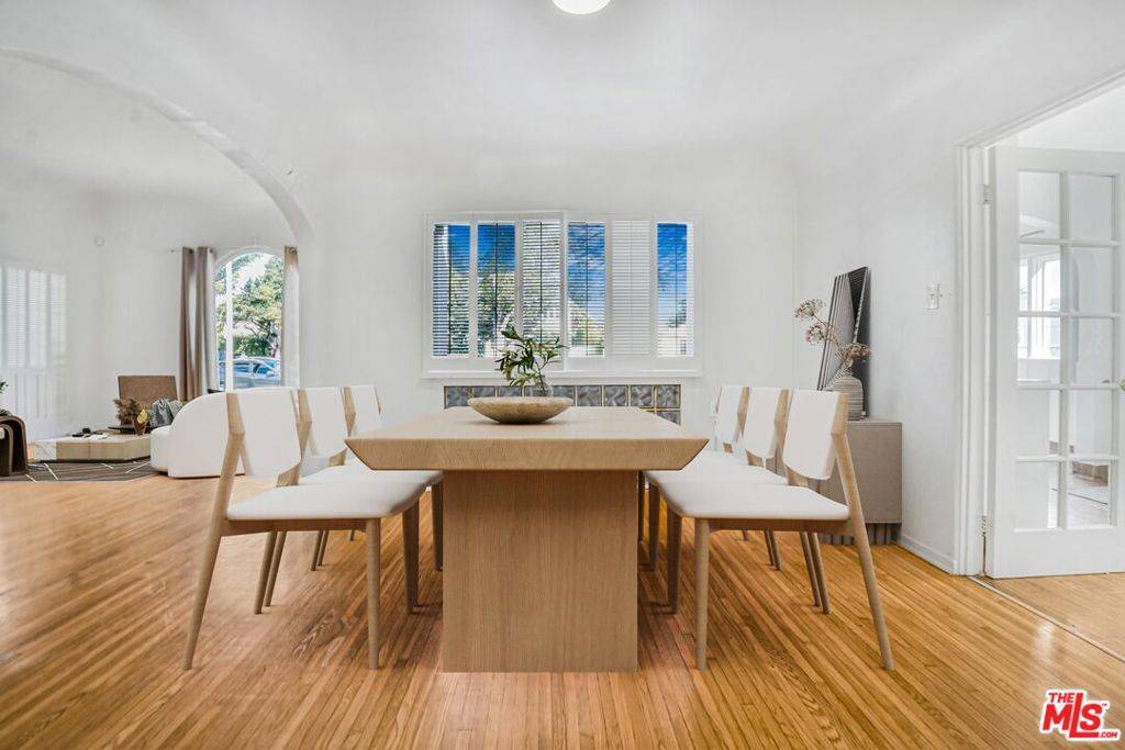 Santa Monica, CA 90403,928 26th ST