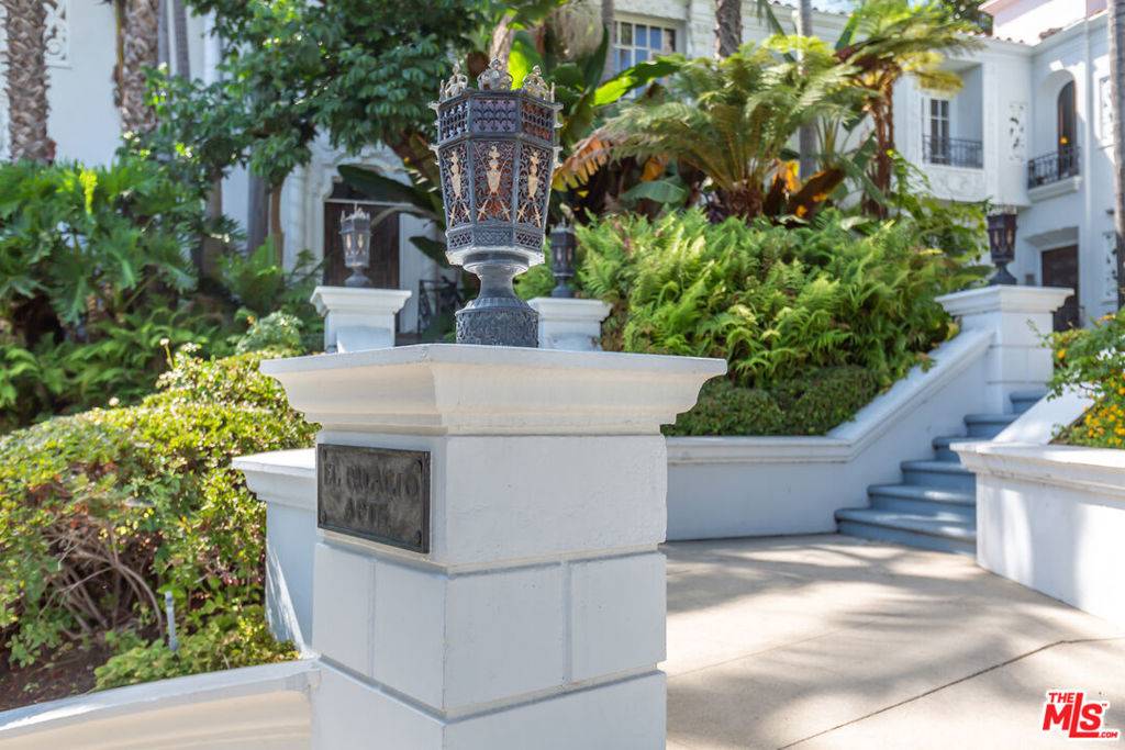 West Hollywood, CA 90069,8491 FOUNTAIN AVE #I-1