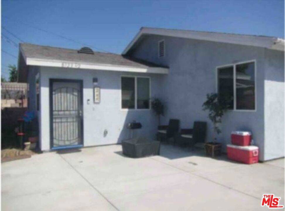 Los Angeles, CA 90002,8723 Bandera ST