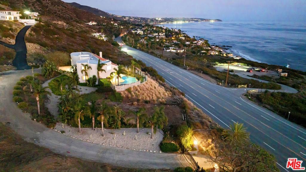 Malibu, CA 90265,32215 Pacific Coast HWY