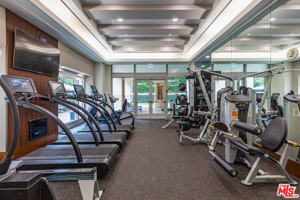Los Angeles, CA 90024,10727 Wilshire BLVD #1805