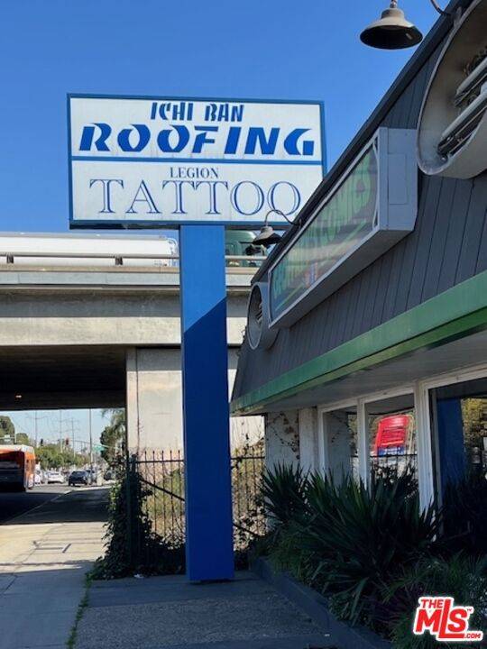 Torrance, CA 90504,4068 Redondo Beach BLVD #2