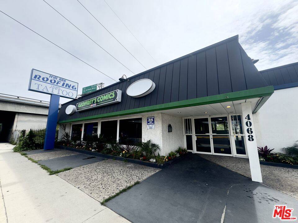 Torrance, CA 90504,4068 Redondo Beach BLVD #2