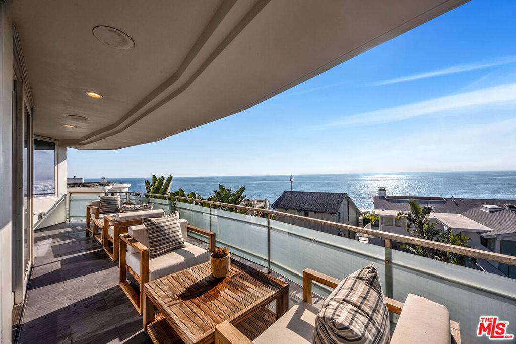 Malibu, CA 90265,31558 Victoria Point RD