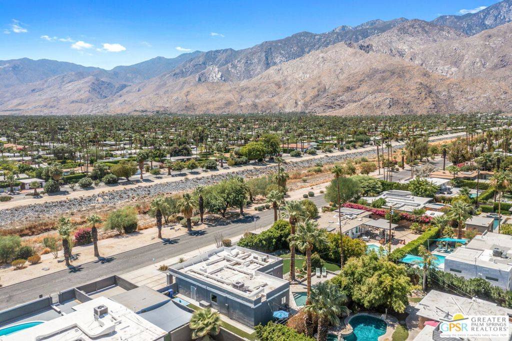 Palm Springs, CA 92264,1572 N Riverside DR