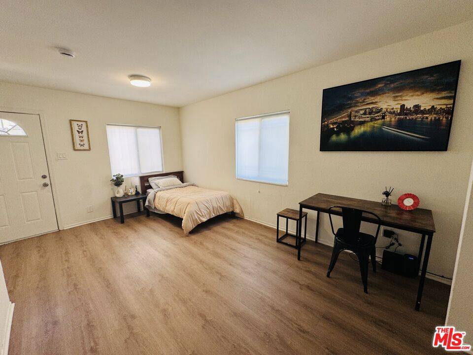Los Angeles, CA 90044,644 W 81st ST #644