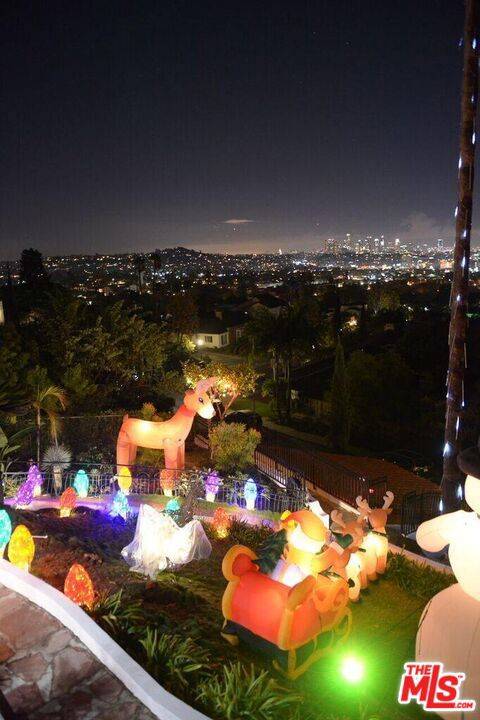 Los Angeles, CA 90027,2324 N Catalina ST