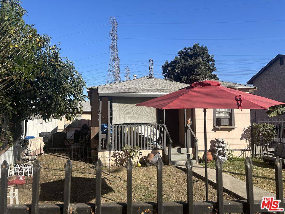 Bell Gardens, CA 90201,8022 Felix AVE