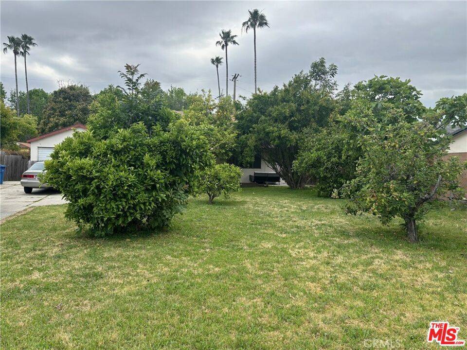 Van Nuys, CA 91405,6861 N Ranchito AVE