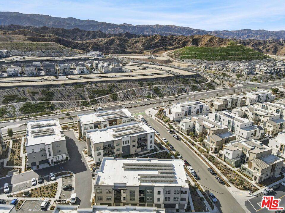 Valencia, CA 91381,26976 Prospector RD #205
