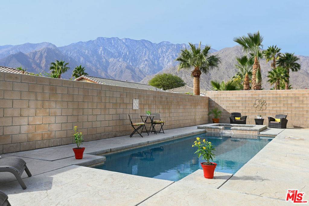 Palm Springs, CA 92262,827 Alta Ridge