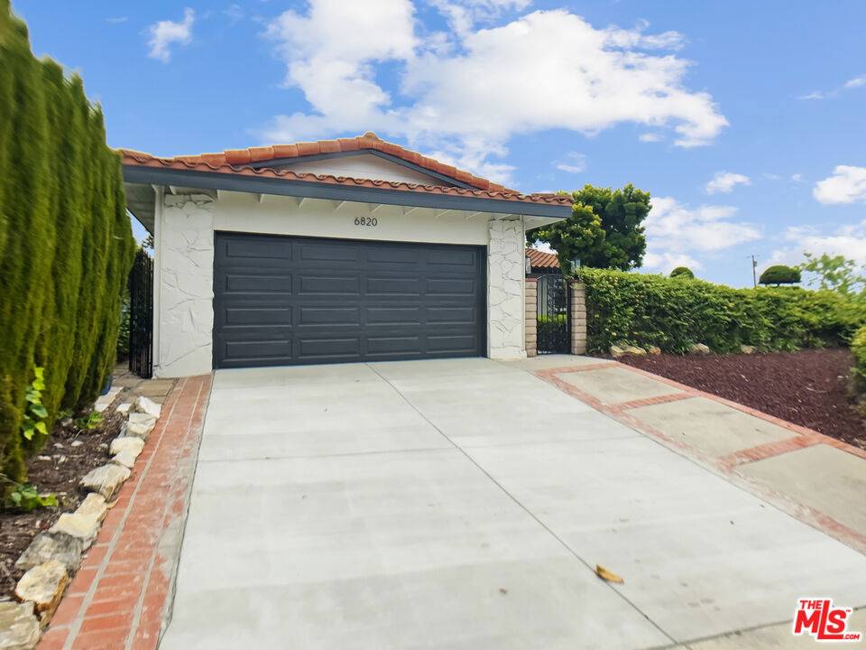 Rancho Palos Verdes, CA 90275,6820 Abbottswood DR