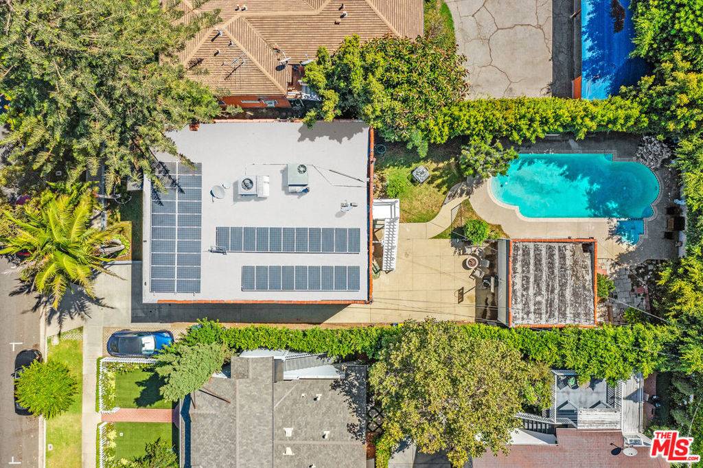 West Hollywood, CA 90046,933 N Harper AVE