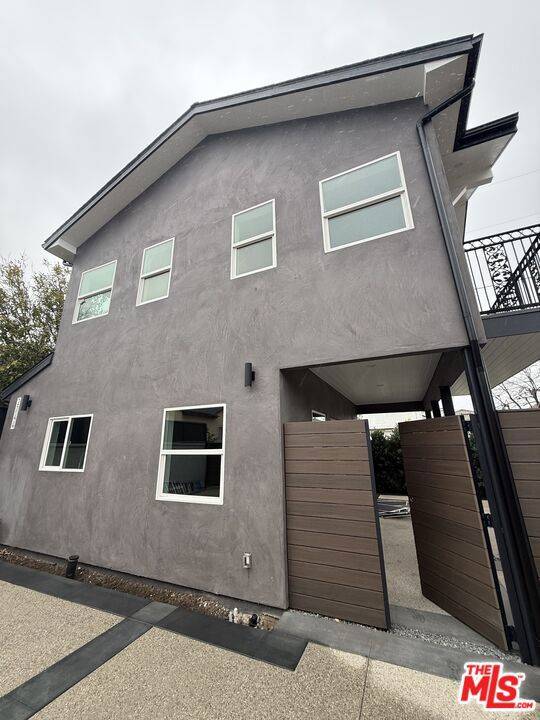 Los Angeles, CA 90064,2744 Veteran Ave.