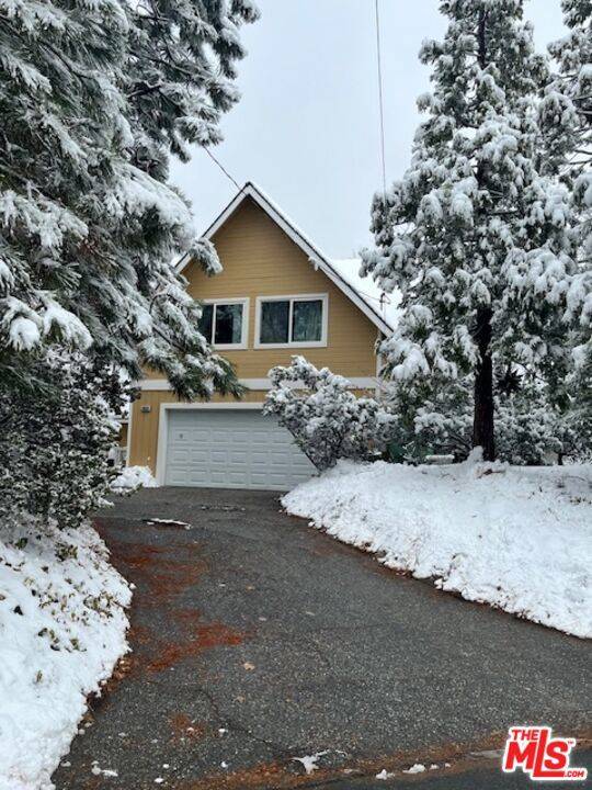 Lake Arrowhead, CA 92352,28126 Geneva LN