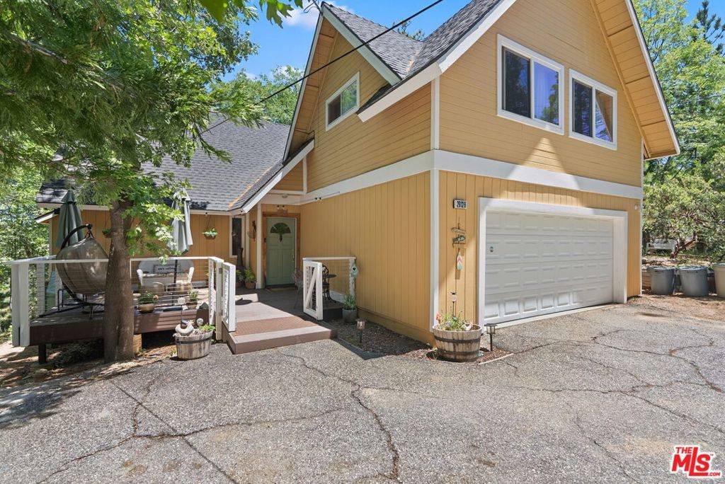 Lake Arrowhead, CA 92352,28126 Geneva LN