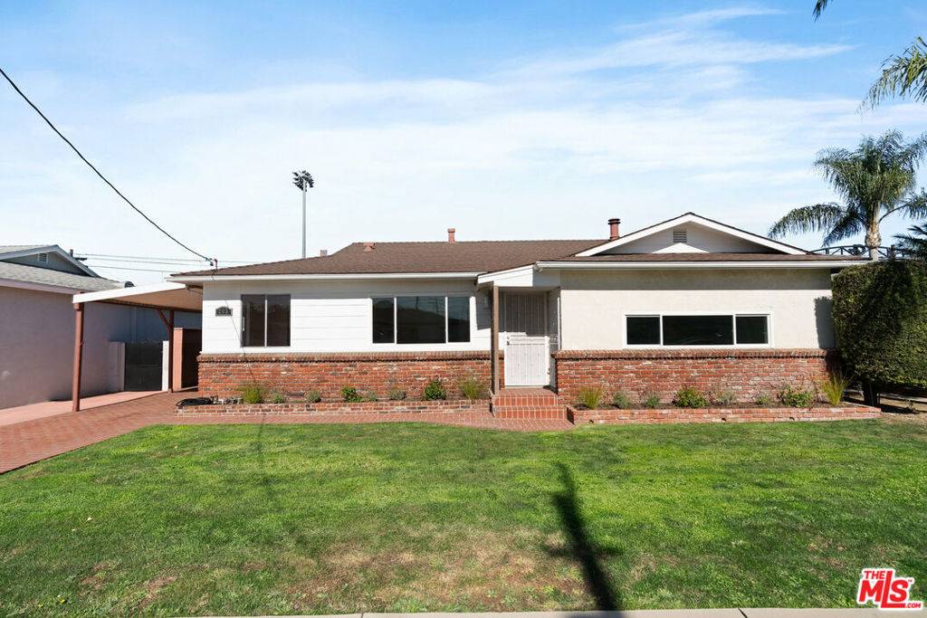 Carson, CA 90745,213 E 227th ST