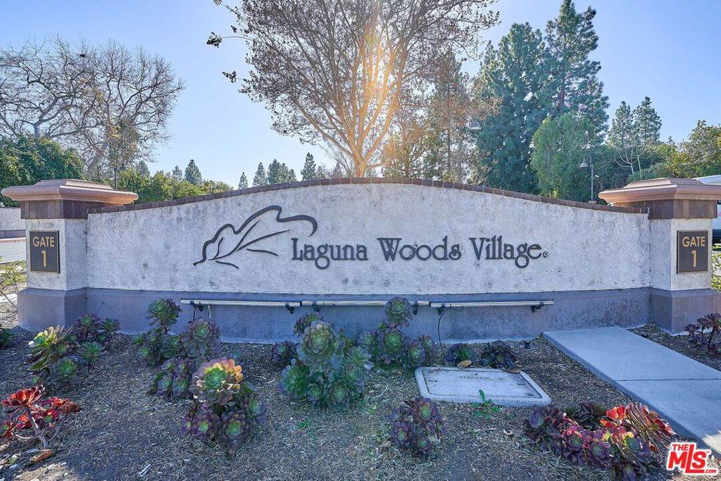 Laguna Woods, CA 92637,380 Avenida Castilla #C