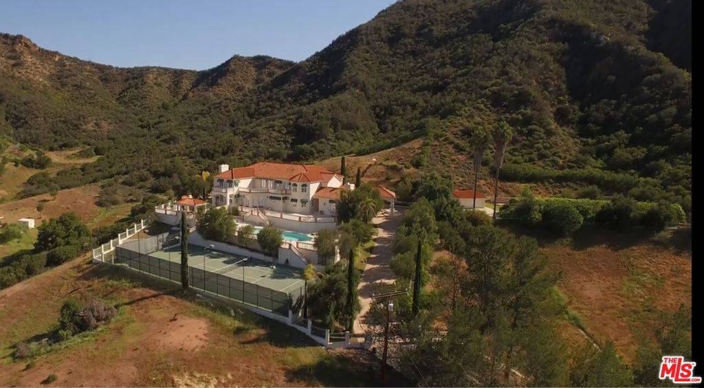 Agoura Hills, CA 91301,29575 Mulholland HWY
