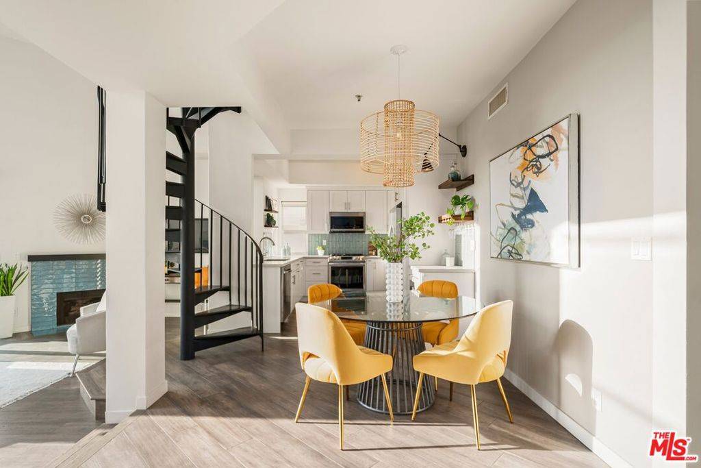 Venice, CA 90291,245 Main ST #314