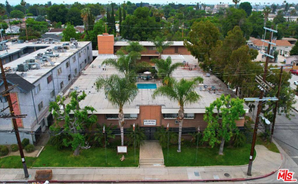 Van Nuys, CA 91406,15405 Vanowen ST