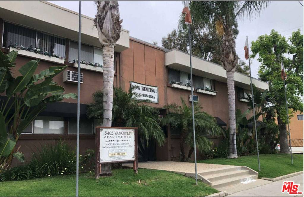 Van Nuys, CA 91406,15405 Vanowen ST