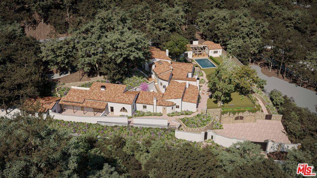 Beverly Hills, CA 90210,2320 Bowmont DR