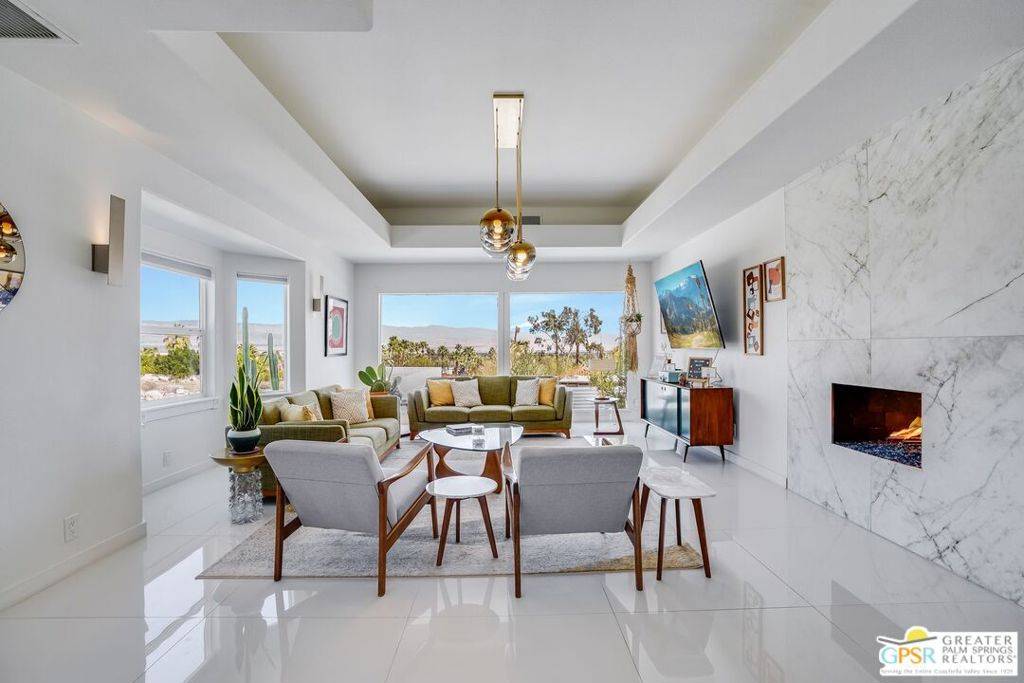 Palm Springs, CA 92262,775 W Racquet Club RD