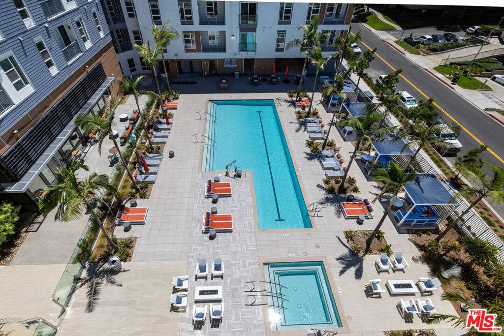San Diego, CA 92108,5075 Camino De La Siesta #320