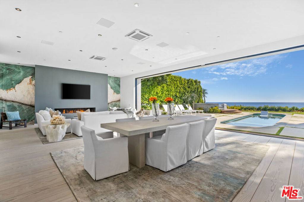 Malibu, CA 90265,32802 PACIFIC COAST HWY