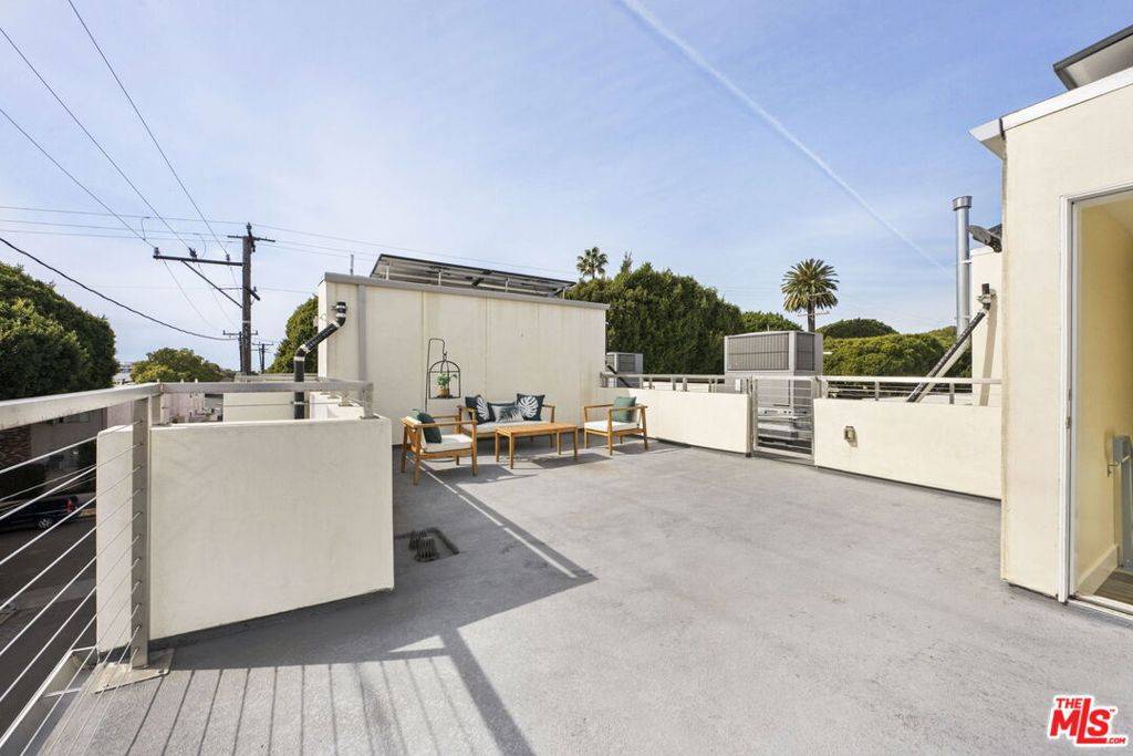 Santa Monica, CA 90404,1541 Franklin ST #4