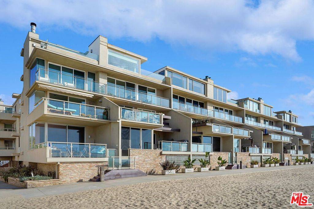 Marina Del Rey, CA 90292,2 KETCH ST #102