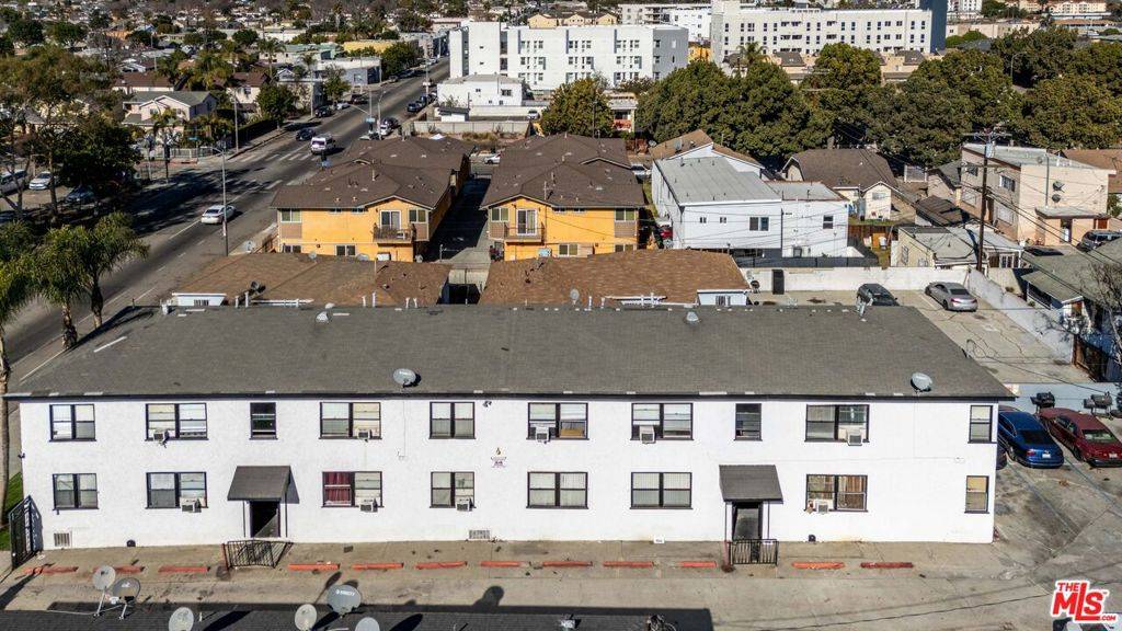 Los Angeles, CA 90043,6720 West BLVD