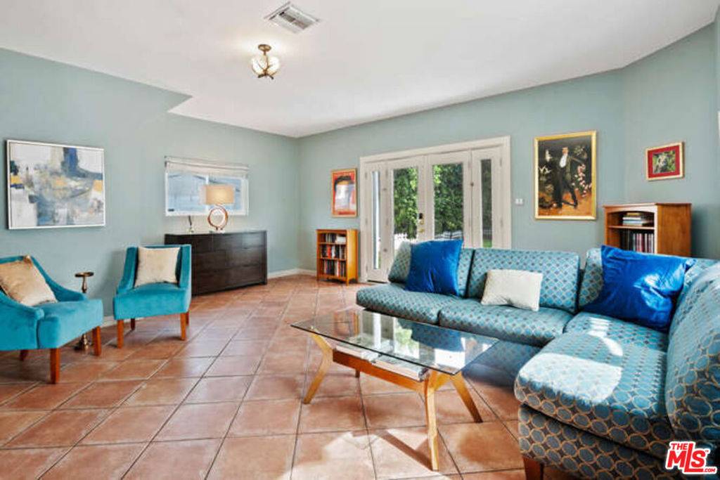 North Hollywood, CA 91606,6432 Ben AVE