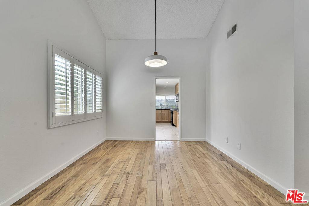 Topanga, CA 90290,3107 Hodler DR