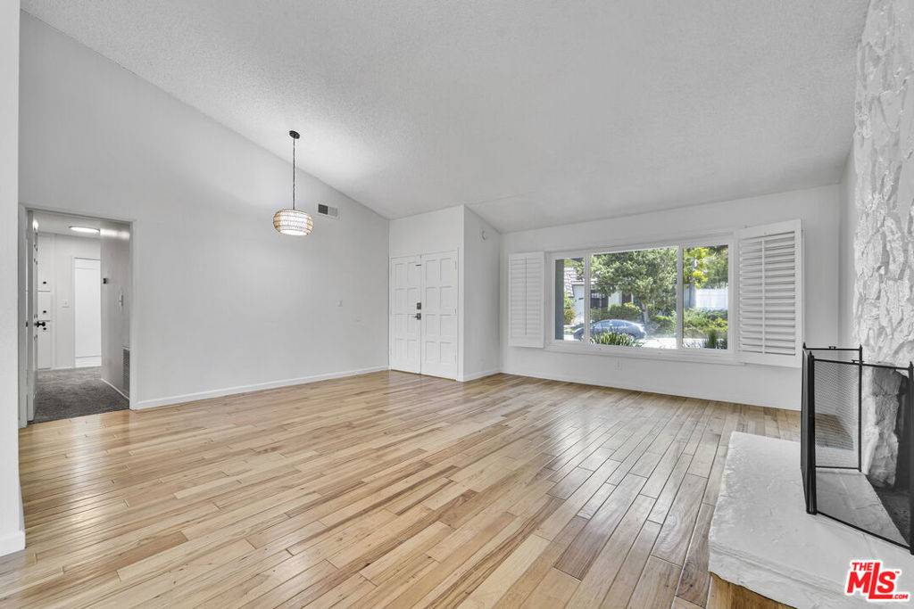 Topanga, CA 90290,3107 Hodler DR