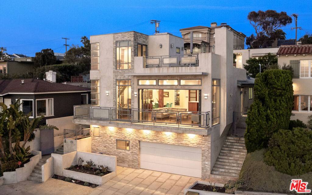 Playa Del Rey, CA 90293,7350 Rindge AVE