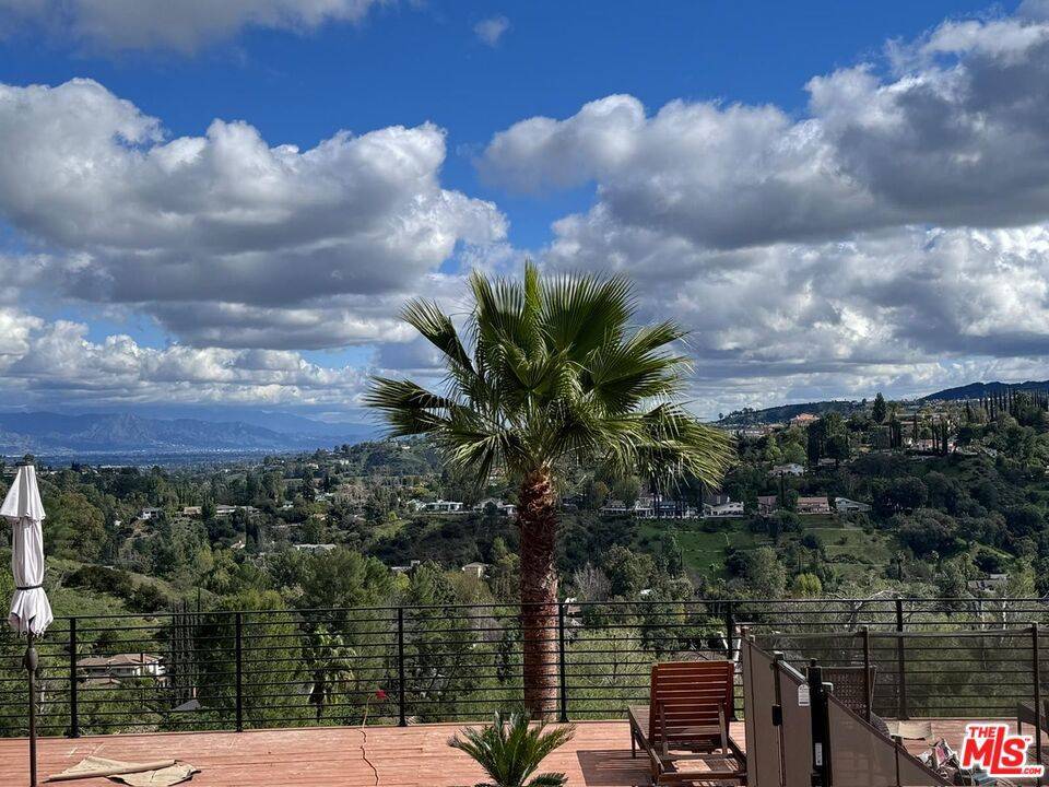 Tarzana, CA 91356,4534 Totana DR