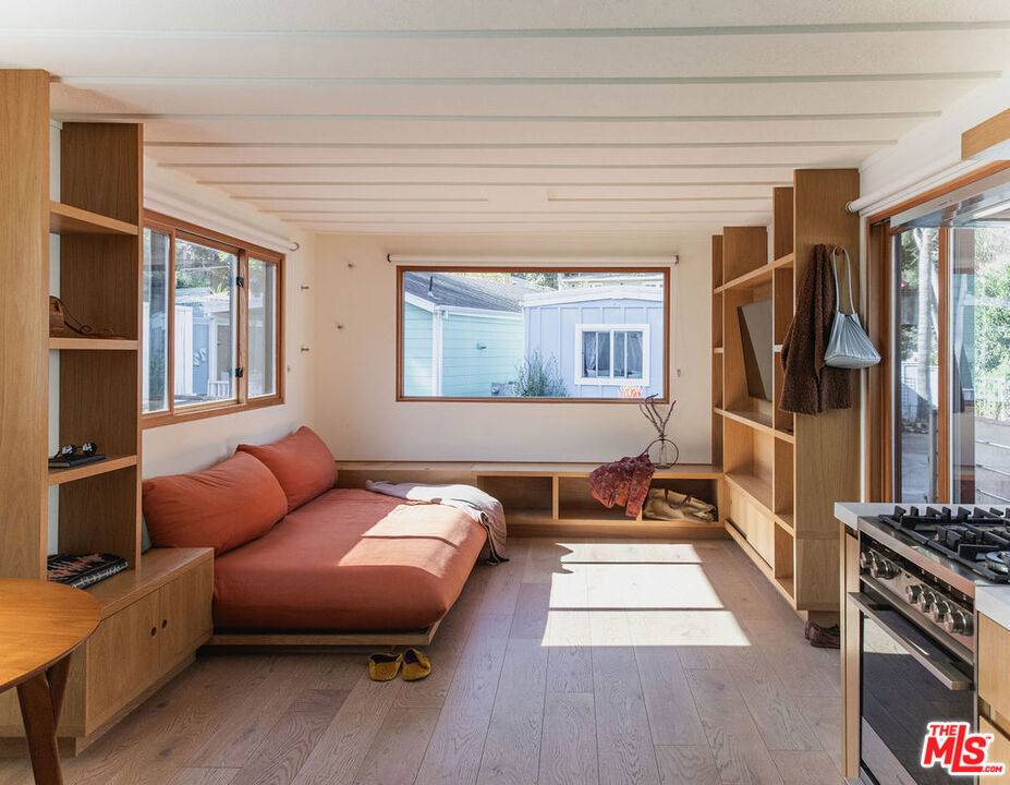 Malibu, CA 90265,43 Paradise Cove RD