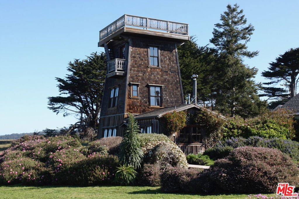 Mendocino, CA 95460,45340 Little Lake ST #A