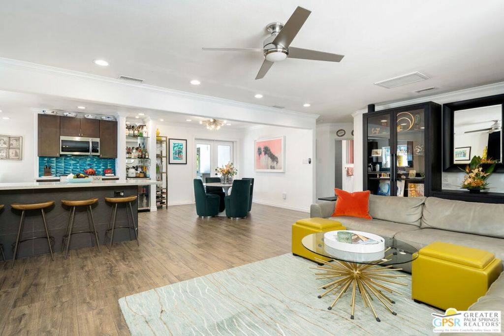 Palm Springs, CA 92264,1861 S Palm Canyon DR