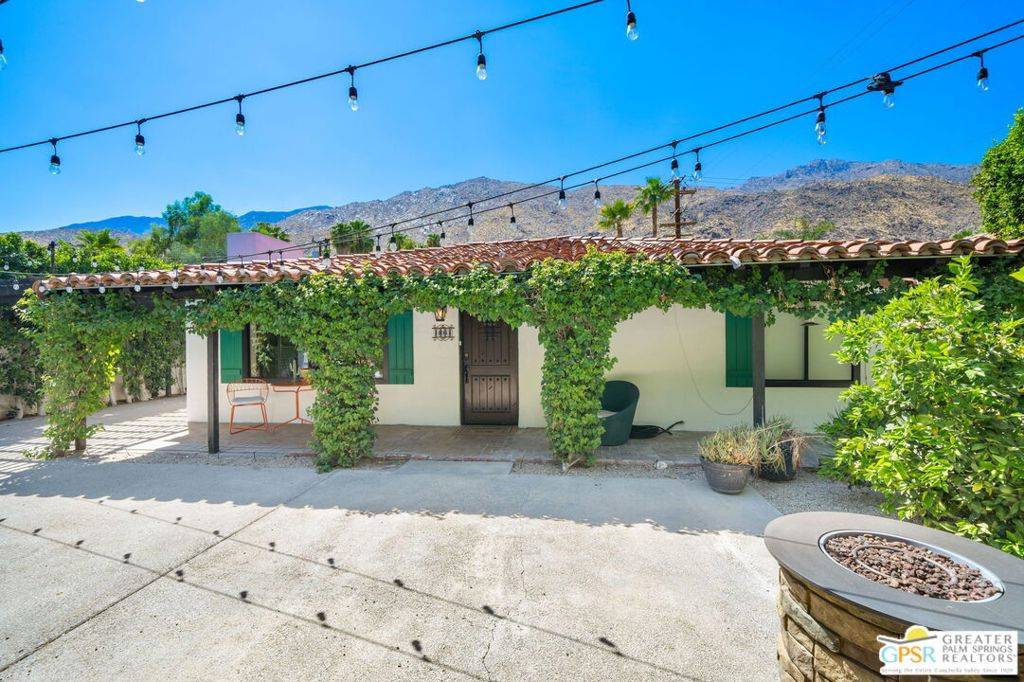 Palm Springs, CA 92264,1861 S Palm Canyon DR